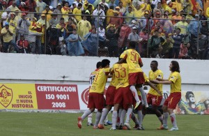 12 AUcas 2