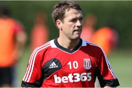 Stoke City Football Club - MIchael Owen signing for stoke city fc at Clayton wood training ground 6th Sept 2012 MANDATORY CREDIT PHIL GREIG/STOKE CITY FOOTBALL CLUB - www.greigphotography.com - © STOKE CITY FOOTBALL CLUB 2012