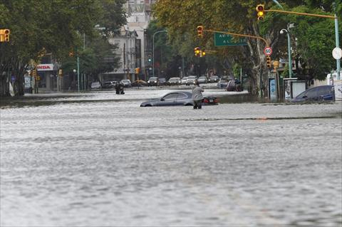 Fuerte temporal causa al menos siete muertos en Argentina