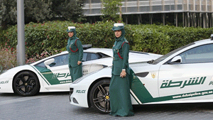 mujeres-policias-manejan-fe