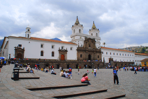 27-plaza-san-francisco-baile-quito-patrimonio-de-la-humanidad