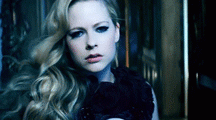 13-avril-lavigne-let-me-go-video-esposo