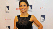 24-salma-hayek-premio-dedicado-a-inmigrantes