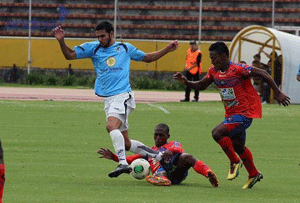 Quevedo vence a la Universidad Católica, Emelec muy cerca del título