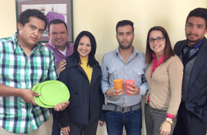 Tupperware realizó donación a escuela y fundación