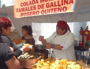 Feria de dulces tradicionales en la Plaza de Santo Domingo