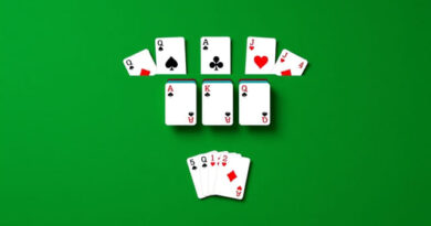 Yukon Solitaire Green Felt