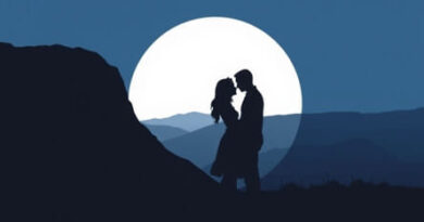 Romanticize Meaning In English